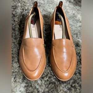 ALDO Gililiaflex Tan Leather Slip On Loafers sz 7